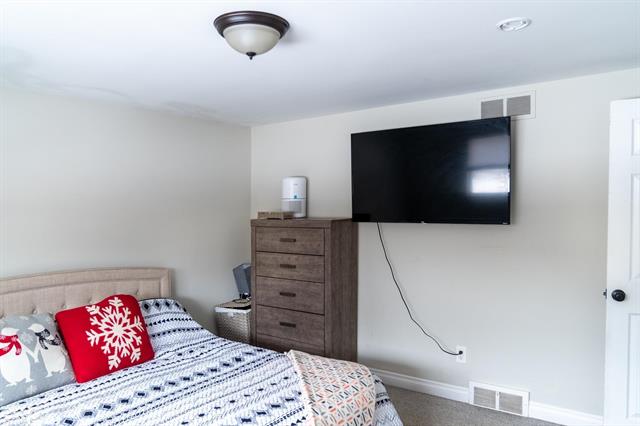 Builiding view seventeen for 77000 Brown, Romeo, MI. 48065