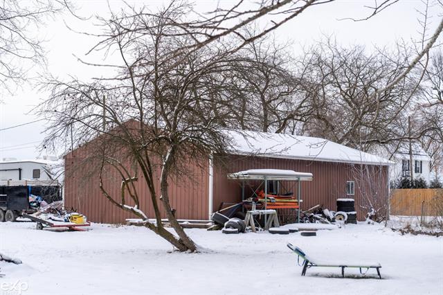 Builiding view thirty one for 77000 Brown, Romeo, MI. 48065