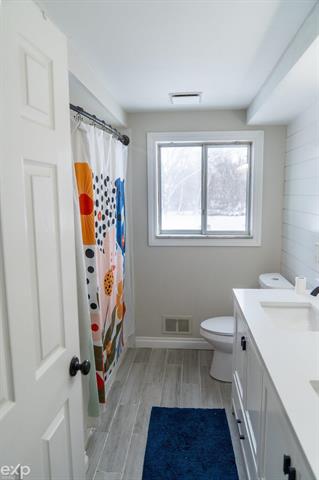 Builiding view twenty three for 77000 Brown, Romeo, MI. 48065