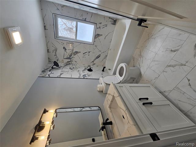 Builiding view seven for 20737 Nummer, Warren, MI. 48089