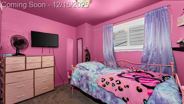 Builiding view seventeen for 8120 Prospect, Warren, MI. 48089