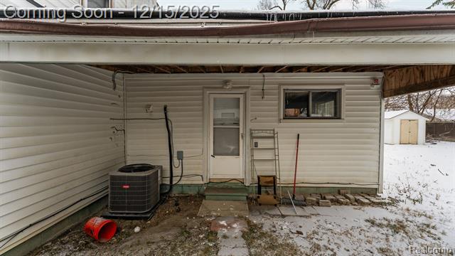 Builiding view twenty eight for 8120 Prospect, Warren, MI. 48089