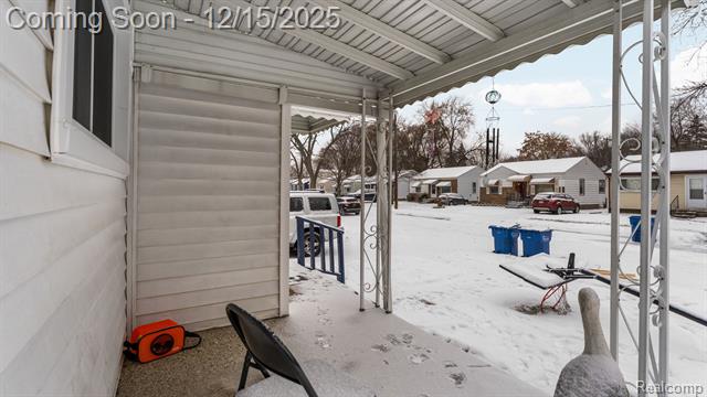 Builiding view twenty six for 8120 Prospect, Warren, MI. 48089