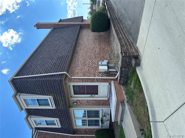 Builiding view one for 19520 Ridgemont, Saint Clair Shores, MI. 48080