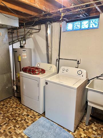 Builiding view twenty seven for 19520 Ridgemont, Saint Clair Shores, MI. 48080