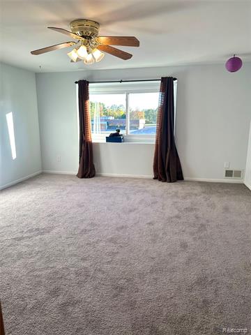 Builiding view twenty for 19520 Ridgemont, Saint Clair Shores, MI. 48080