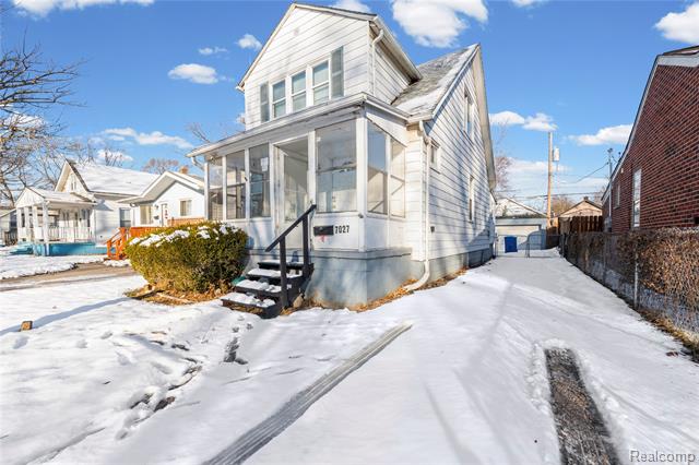 Builiding view three for 7027 Meadow, Warren, MI. 48091