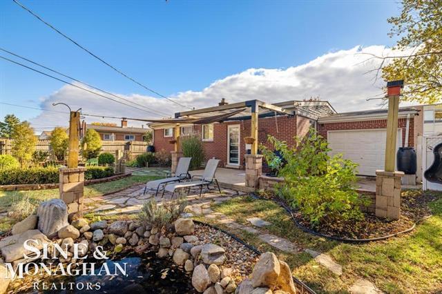 Builiding view forty for 22425 Joan, Saint Clair Shores, MI. 48080