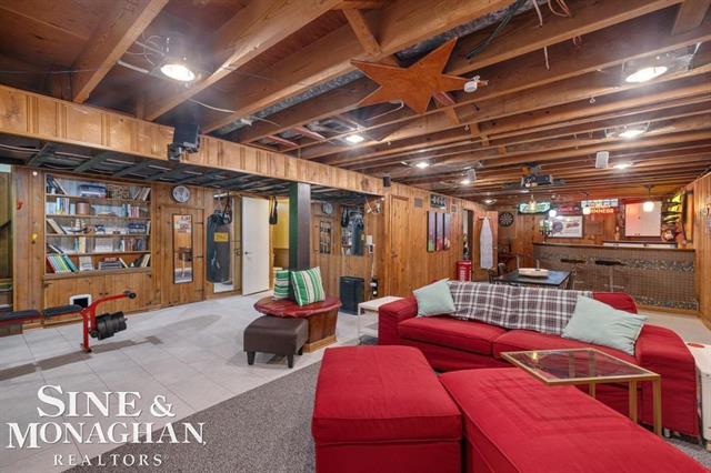 Builiding view twenty nine for 22425 Joan, Saint Clair Shores, MI. 48080