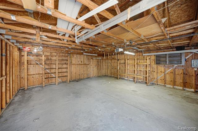 Builiding view eighteen for 14890 Collinson, Eastpointe, MI. 48021