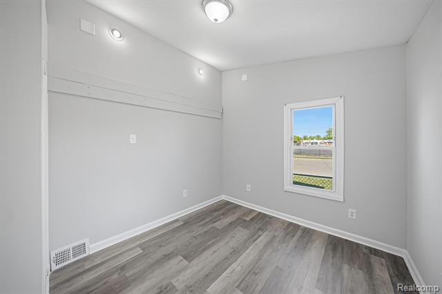 Builiding view eleven for 14890 Collinson, Eastpointe, MI. 48021