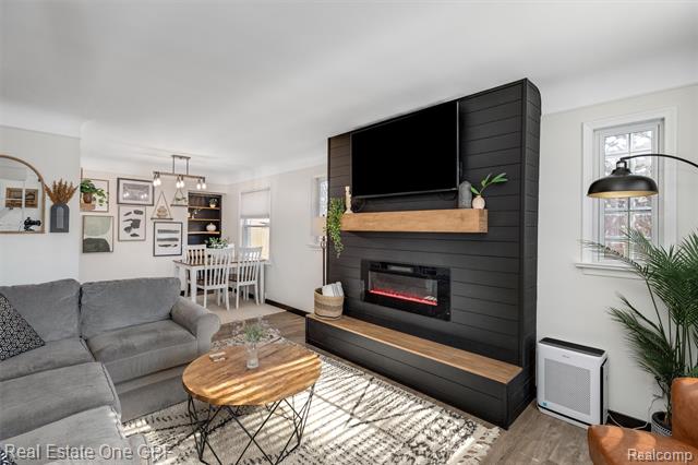 Builiding view three for 21701 Chalon, Saint Clair Shores, MI. 48080