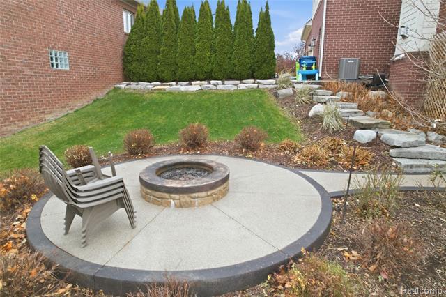 Builiding view six for 63649 Monticello Eas, Washington, MI. 48095