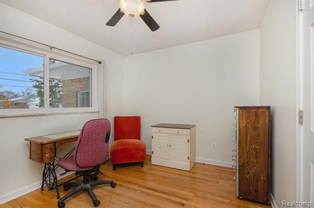 Builiding view seventeen for 17409 Collinson, Eastpointe, MI. 48021