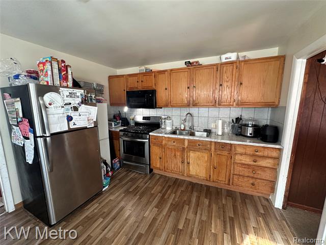 Builiding view nineteen for 13459 Toepfer, Warren, MI. 48089