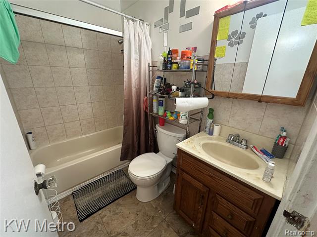 Builiding view thirty three for 13459 Toepfer, Warren, MI. 48089