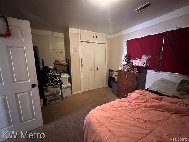 Builiding view thirty for 13459 Toepfer, Warren, MI. 48089