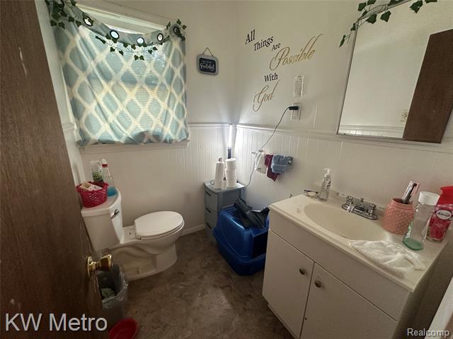 Builiding view twenty five for 13459 Toepfer, Warren, MI. 48089