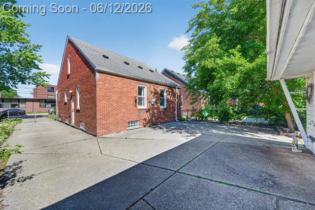 Builiding view thirty one for 21500 Redmond, Eastpointe, MI. 48021