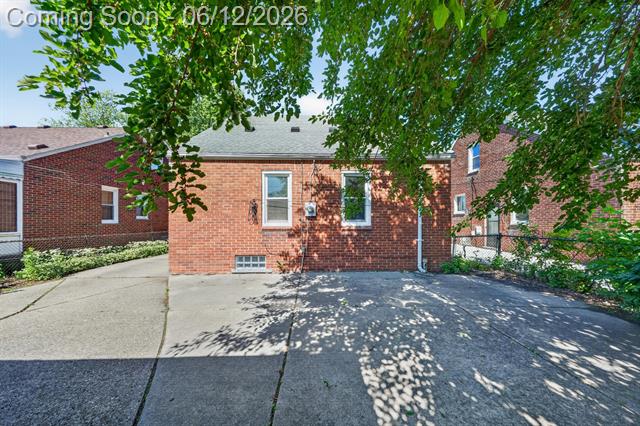 Builiding view thirty two for 21500 Redmond, Eastpointe, MI. 48021