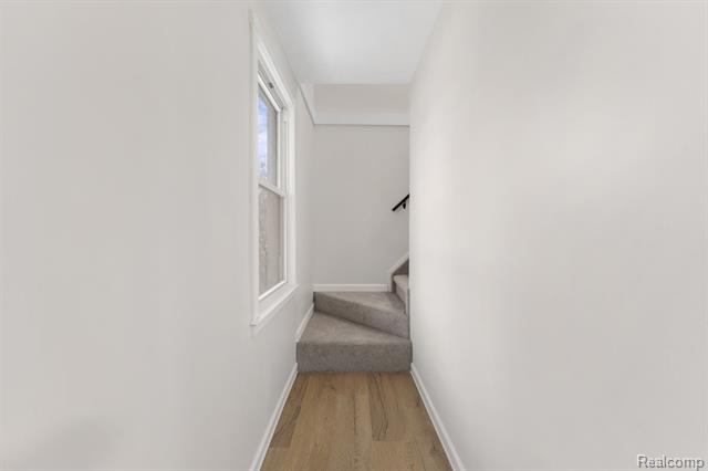 Builiding view eighteen for 21722 Rosedale, Saint Clair Shores, MI. 48080