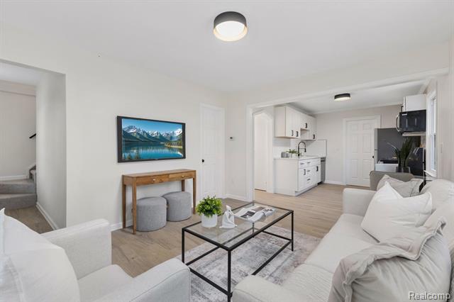 Builiding view six for 21722 Rosedale, Saint Clair Shores, MI. 48080