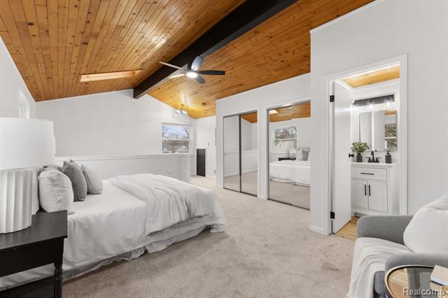 Builiding view twenty one for 21722 Rosedale, Saint Clair Shores, MI. 48080