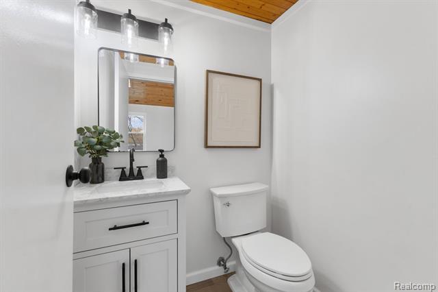 Builiding view twenty two for 21722 Rosedale, Saint Clair Shores, MI. 48080