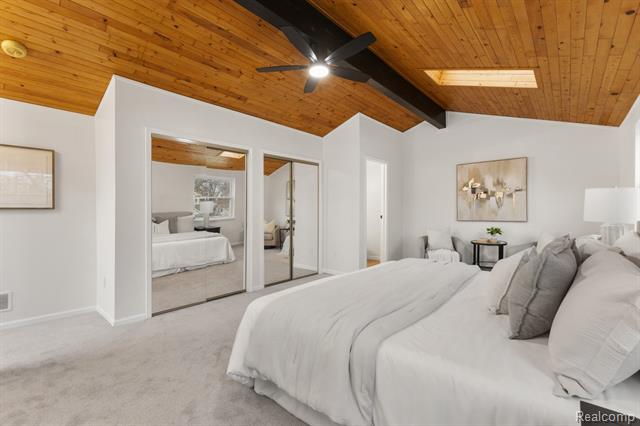 Builiding view twenty for 21722 Rosedale, Saint Clair Shores, MI. 48080