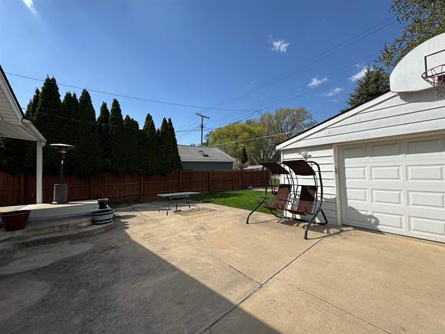 Builiding view thirty seven for 22017 Rosedale, Saint Clair Shores, MI. 48080