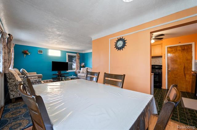 Builiding view eleven for 2144 Woodruff, Warren, MI. 48091