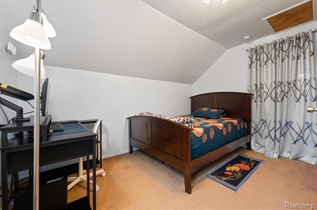 Builiding view nineteen for 2144 Woodruff, Warren, MI. 48091