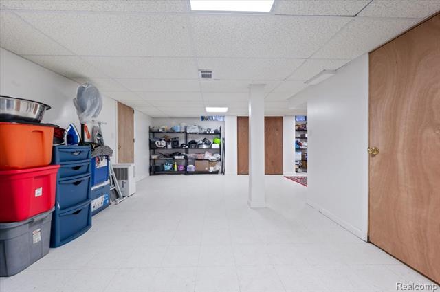 Builiding view twenty four for 2144 Woodruff, Warren, MI. 48091