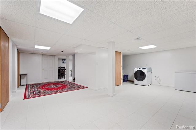 Builiding view twenty two for 2144 Woodruff, Warren, MI. 48091