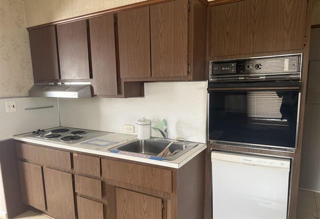 Builiding view five for 21819 Shakespeare, Eastpointe, MI. 48021