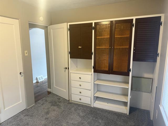 Builiding view seven for 21819 Shakespeare, Eastpointe, MI. 48021