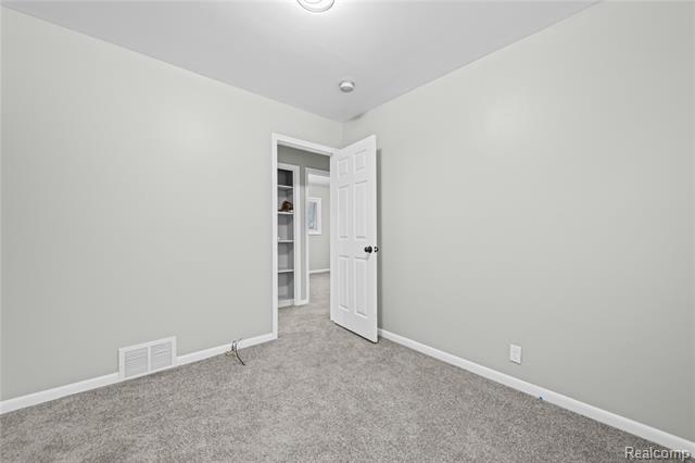 Builiding view twelve for 22644 Hill, Warren, MI. 48091