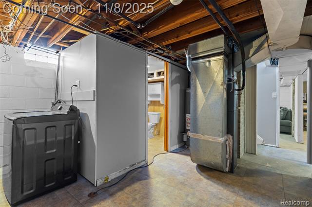 Builiding view fourteen for 22417 Carolina, Saint Clair Shores, MI. 48080