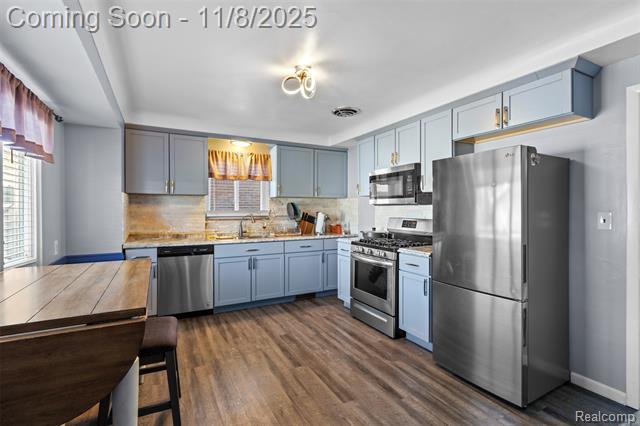 Builiding view seven for 22417 Carolina, Saint Clair Shores, MI. 48080