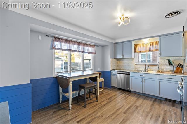 Builiding view six for 22417 Carolina, Saint Clair Shores, MI. 48080