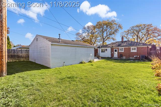 Builiding view sixteen for 22417 Carolina, Saint Clair Shores, MI. 48080