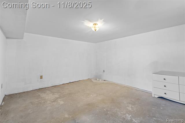 Builiding view thirteen for 22417 Carolina, Saint Clair Shores, MI. 48080