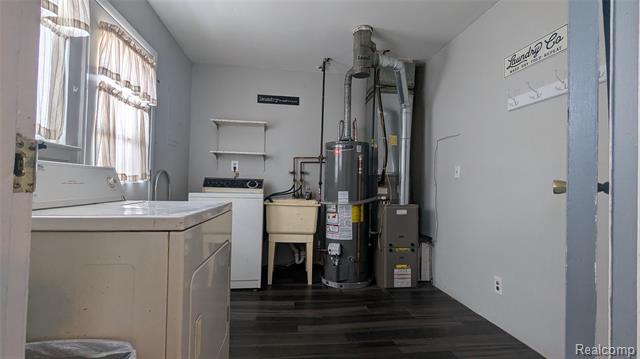 Builiding view eighteen for 2167 Woodruff, Warren, MI. 48091