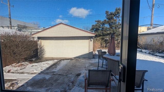 Builiding view twenty five for 2167 Woodruff, Warren, MI. 48091