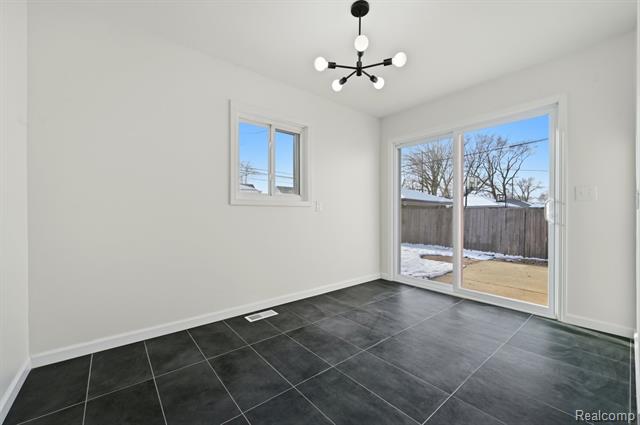 Builiding view seventeen for 19912 Alger, Saint Clair Shores, MI. 48080