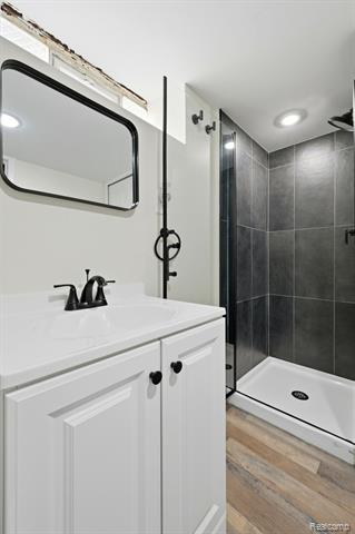 Builiding view twenty three for 19912 Alger, Saint Clair Shores, MI. 48080