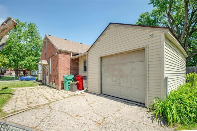 Builiding view twenty eight for 15214 Nehls, Eastpointe, MI. 48021