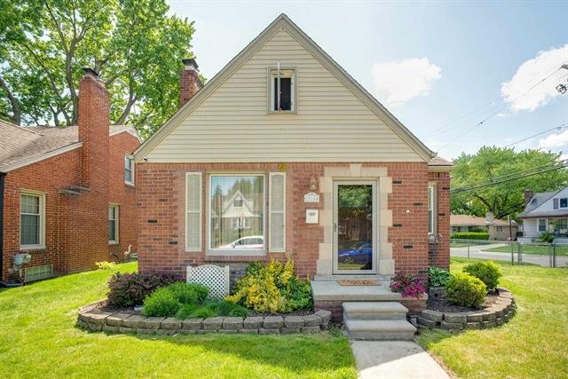 front view for 15214 Nehls, Eastpointe, Mi. 48021