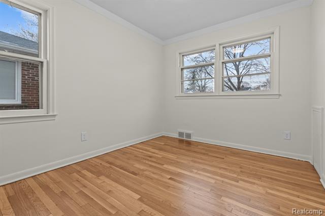 Builiding view eleven for 22609 Edgewood, Saint Clair Shores, MI. 48080