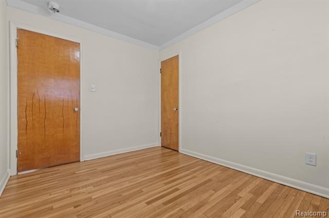 Builiding view nine for 22609 Edgewood, Saint Clair Shores, MI. 48080